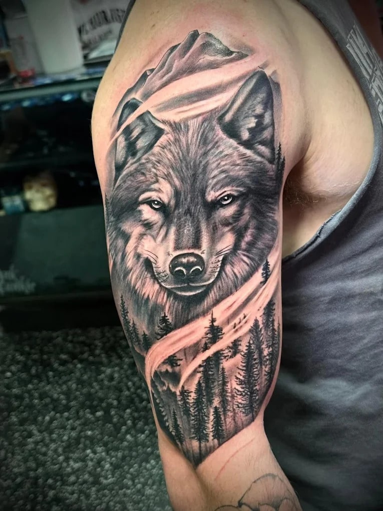 Loyal 2 The Coil Tattoos & Piercings (Edison Mall Location Entrance F) – Fort Myers