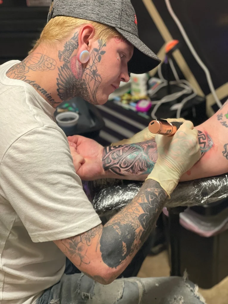 Sunshine tattoo studio – Bartlett