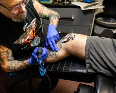 Wolfs-Fine-Line-Tattoos-min