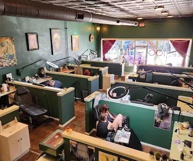 Landlines-Tattoo-Company