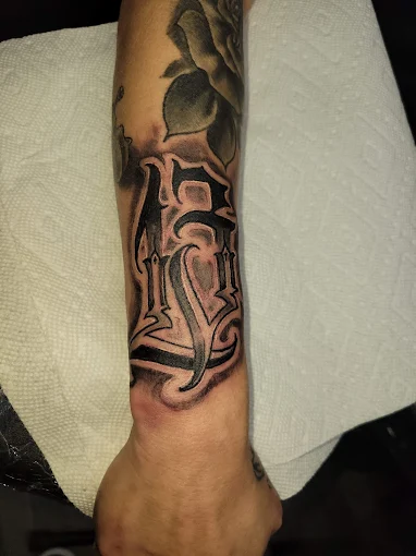 Kustom Canvas Tattoo Studio