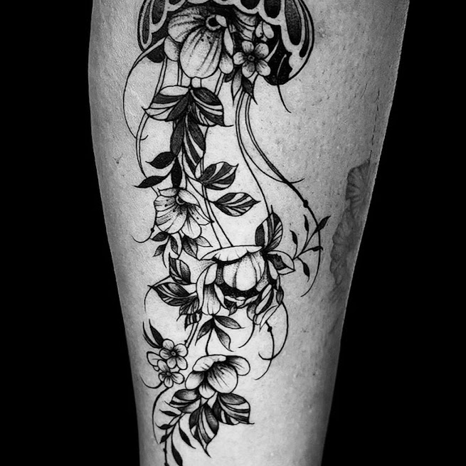 Womanking Tattoo Studio – Private Tattoo Studio • Appointment Only